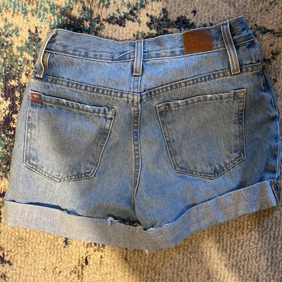 Jean shorts size 25 - Picture 3 of 3